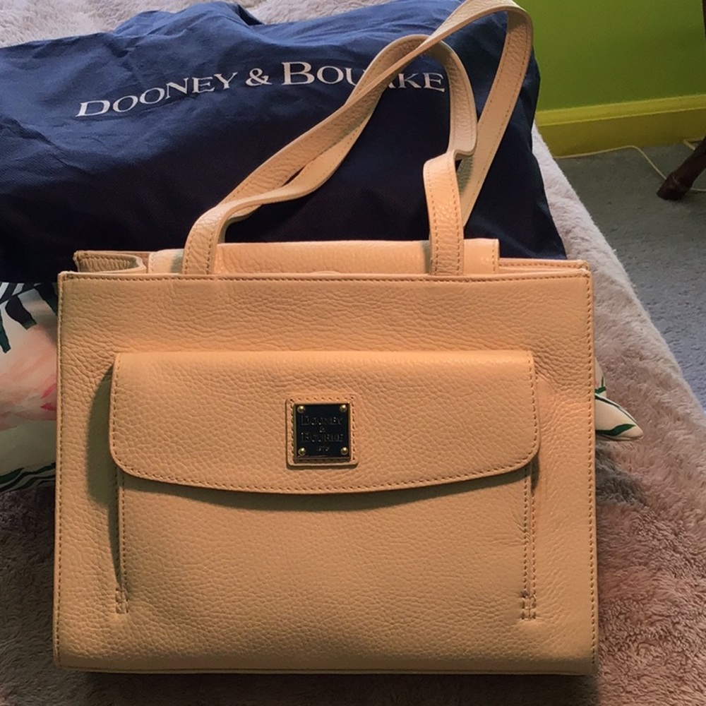 Dooney & Bourke Handbag